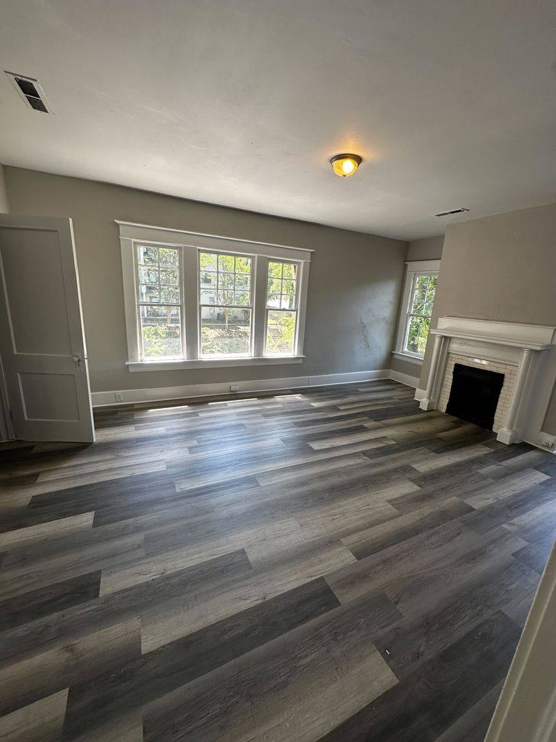 Apartment for rent at 1502 16th Ave S, Birmingham, AL 35205