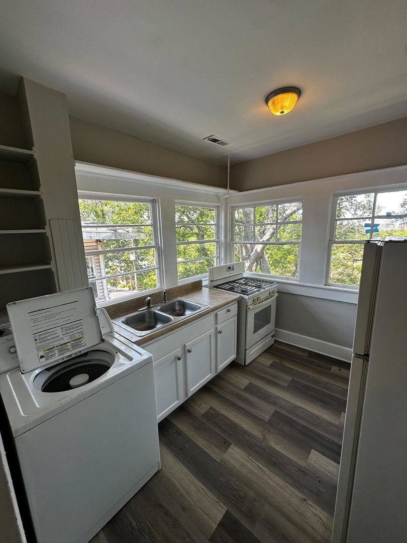 Apartment for rent at 1502 16th Ave S, Birmingham, AL 35205