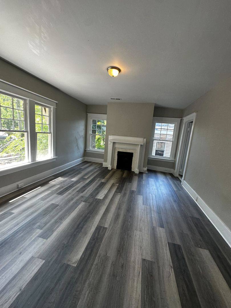 Apartment for rent at 1502 16th Ave S, Birmingham, AL 35205