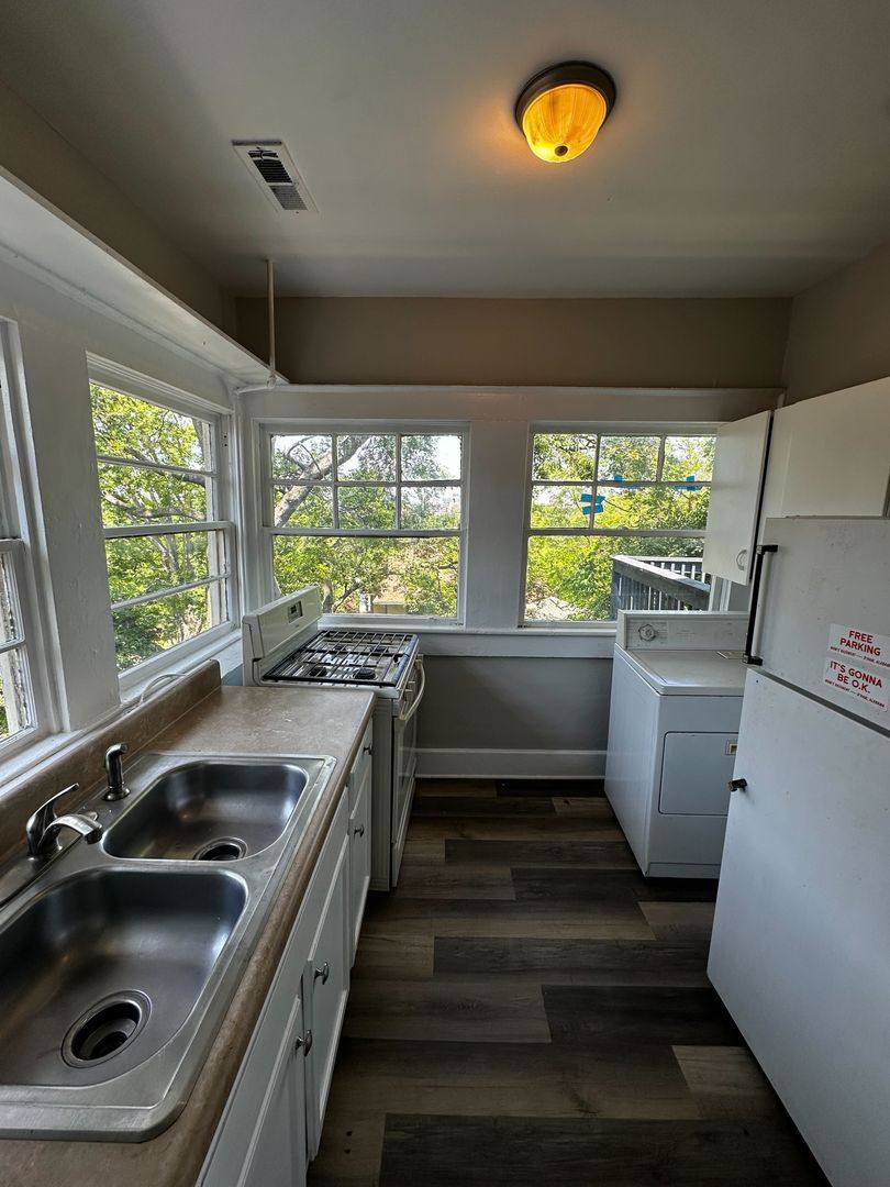 Apartment for rent at 1502 16th Ave S, Birmingham, AL 35205