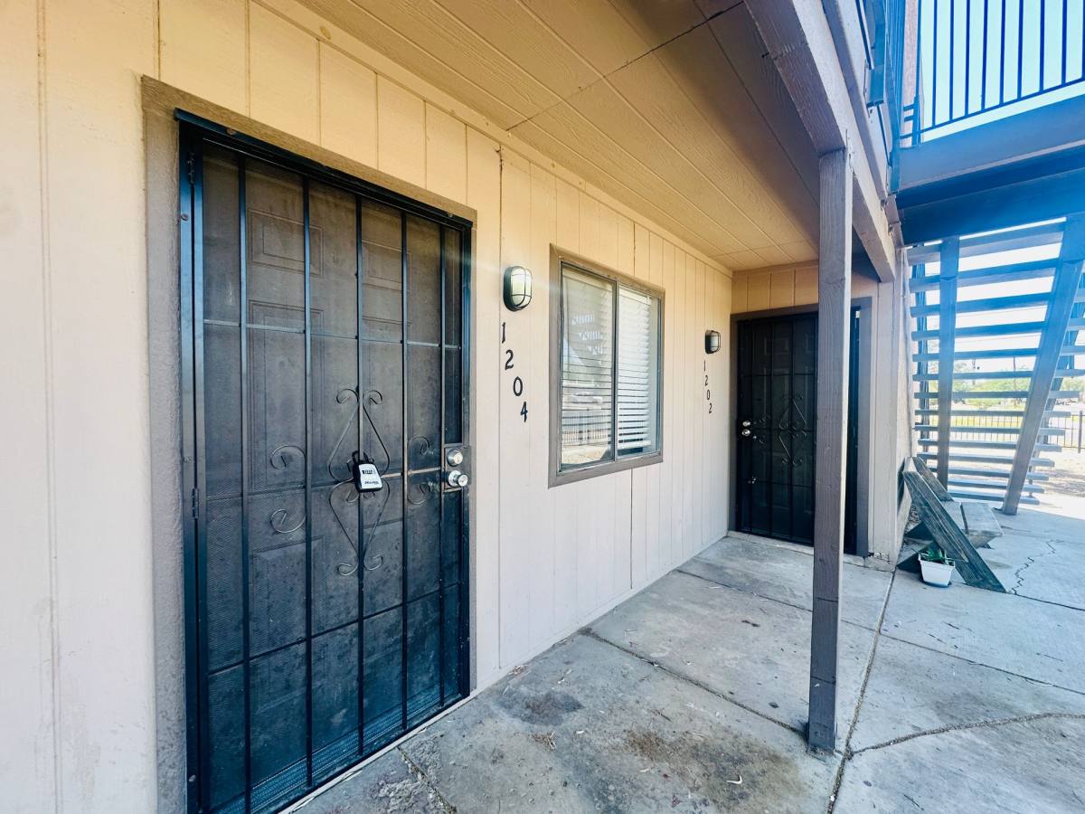 Apartment for rent at 1202 N Catalina Ave, Tucson, AZ 85712