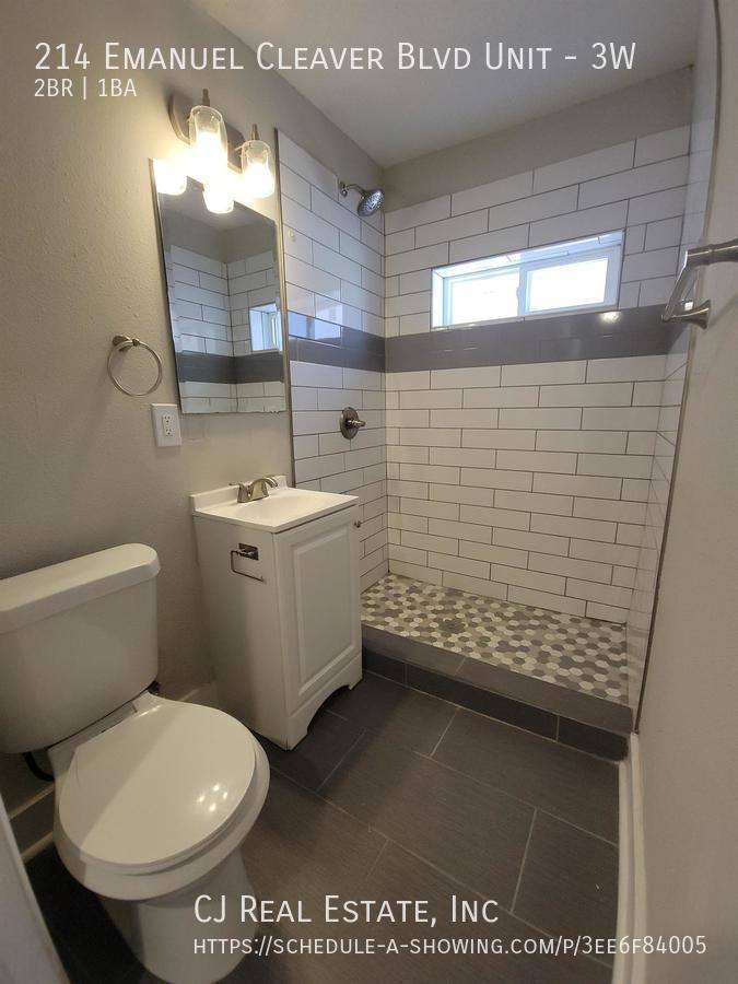 Apartment for rent at 214 Emanuel Cleaver Blvd #3W, Kansas City, MO 64112