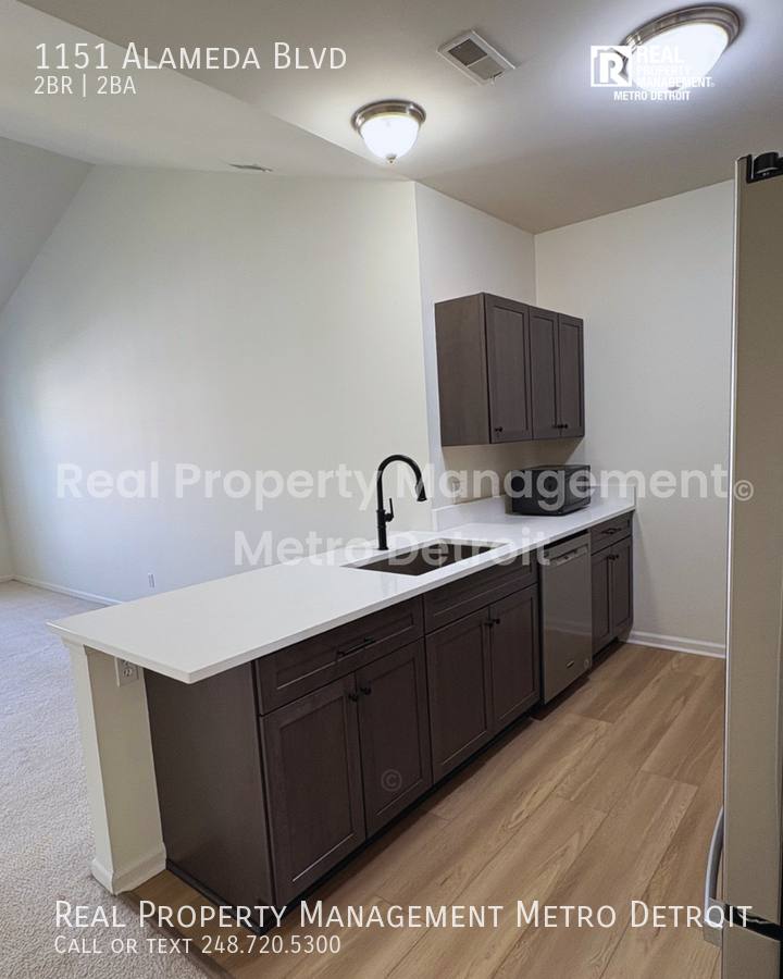 Condo for rent at 1151 Alameda Blvd, Troy, MI 48085