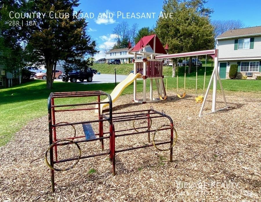 Apartment for rent at 605 Country Club Rd #B, Red Lion, PA 17356