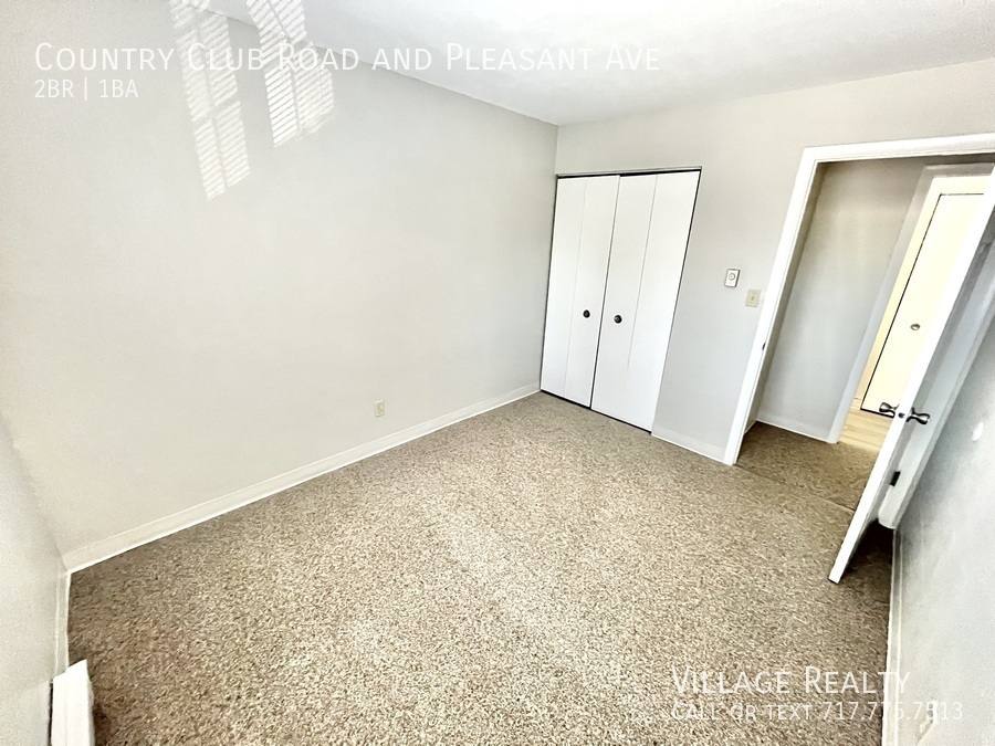 Apartment for rent at 605 Country Club Rd #B, Red Lion, PA 17356