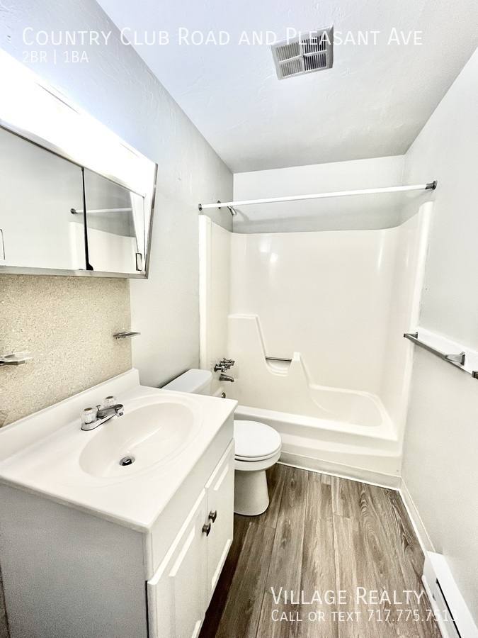 Apartment for rent at 605 Country Club Rd #B, Red Lion, PA 17356