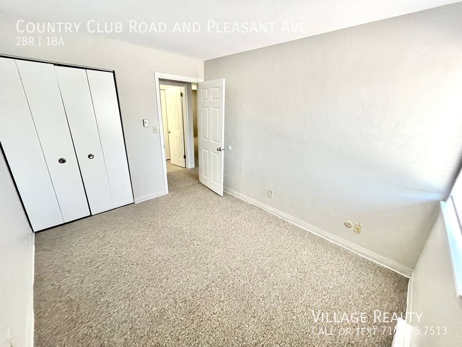 Apartment for rent at 605 Country Club Rd #B, Red Lion, PA 17356