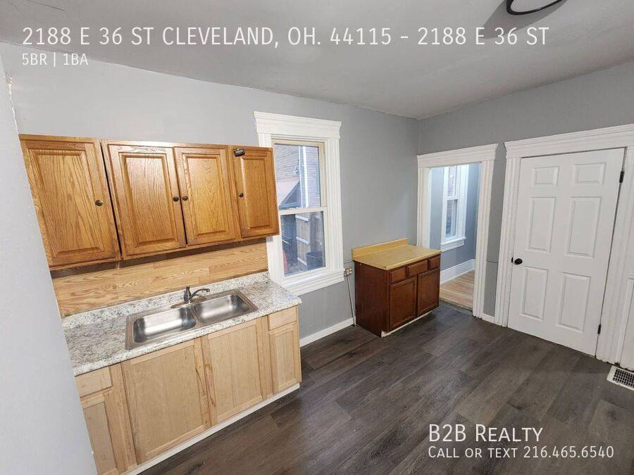 Apartment for rent at 2188 E 36 St, Cleveland, OH 44115