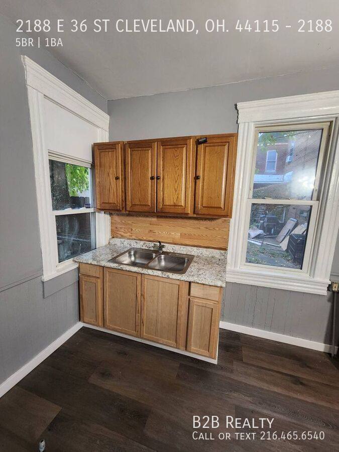 Apartment for rent at 2188 E 36 St, Cleveland, OH 44115