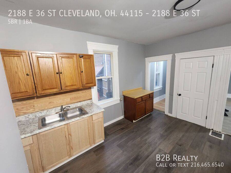 Apartment for rent at 2188 E 36 St, Cleveland, OH 44115