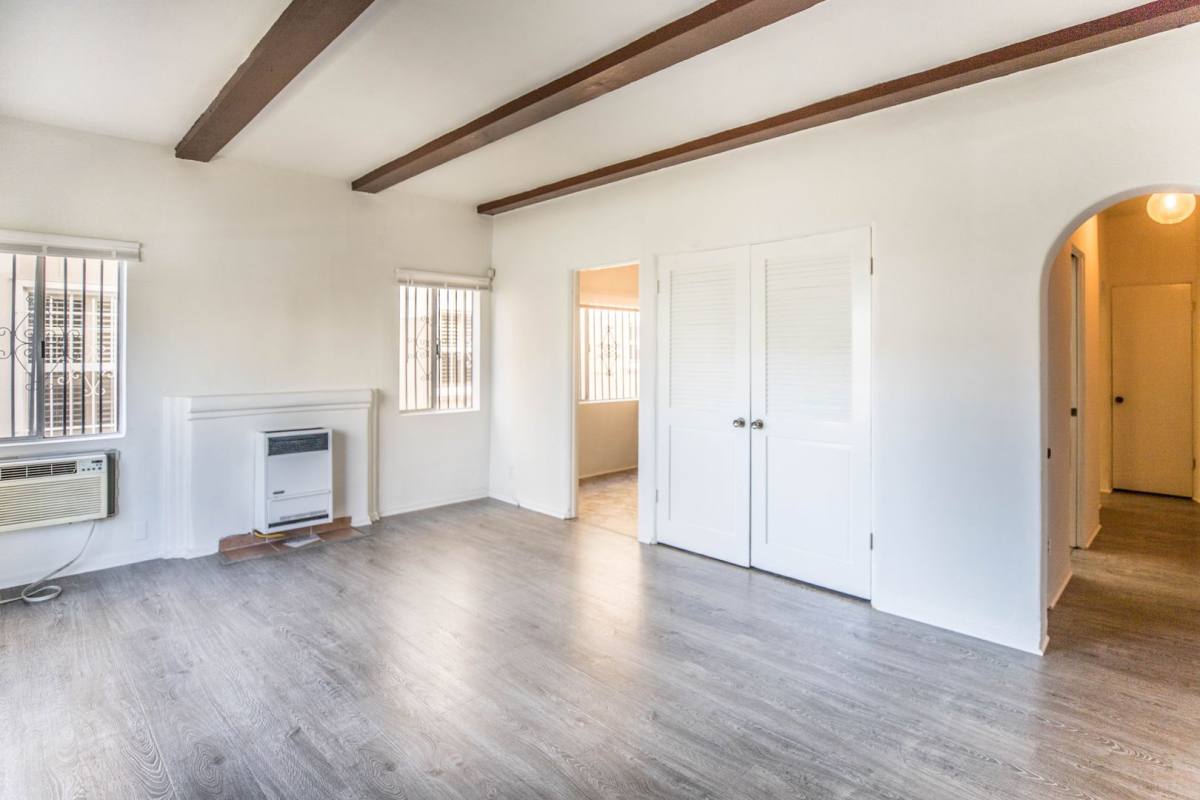 Condo for rent at 129 S Canon Dr #1, Beverly Hills, CA 90212