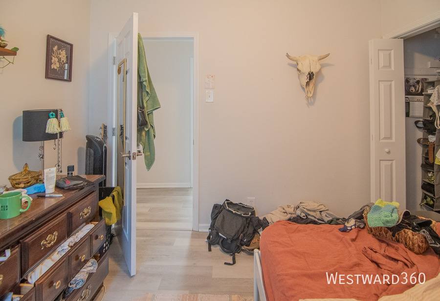 Apartment for rent at 4018 W Oakdale Ave #2, Chicago, IL 60641