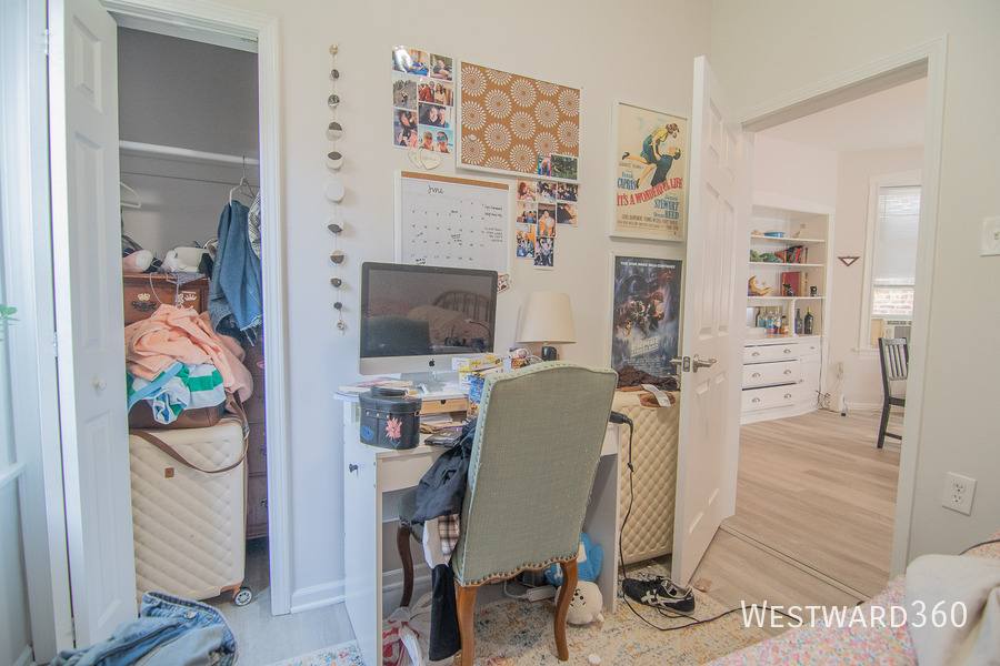 Apartment for rent at 4018 W Oakdale Ave #2, Chicago, IL 60641