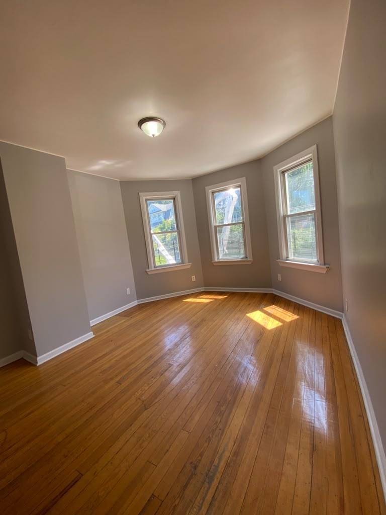 Apartment for rent at 74 Glenwood Ave #2N, Yonkers, NY 10701