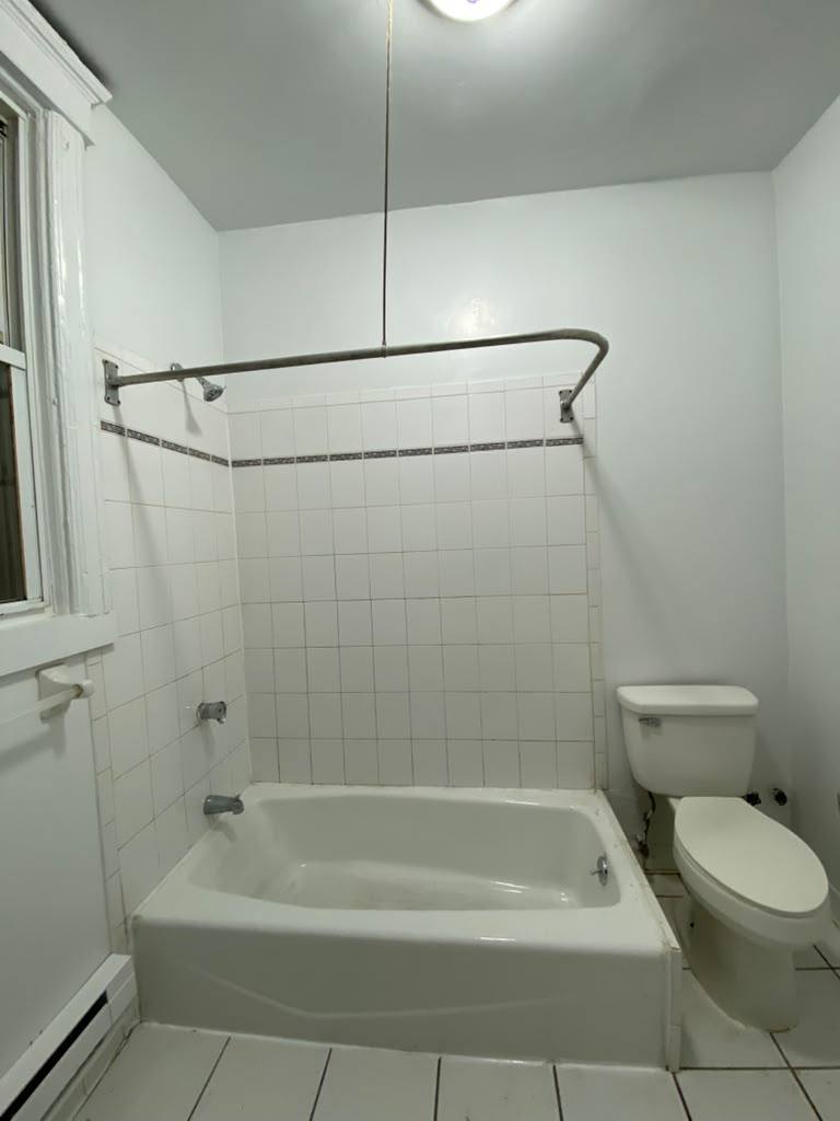 Apartment for rent at 74 Glenwood Ave #2N, Yonkers, NY 10701