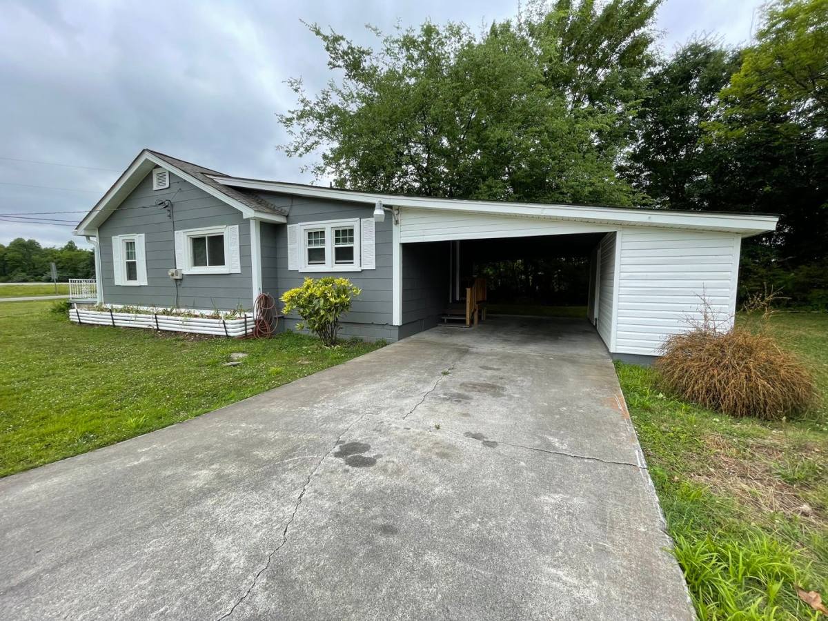 House for rent at 439 Pinson Rd NE, Rome, GA 30161