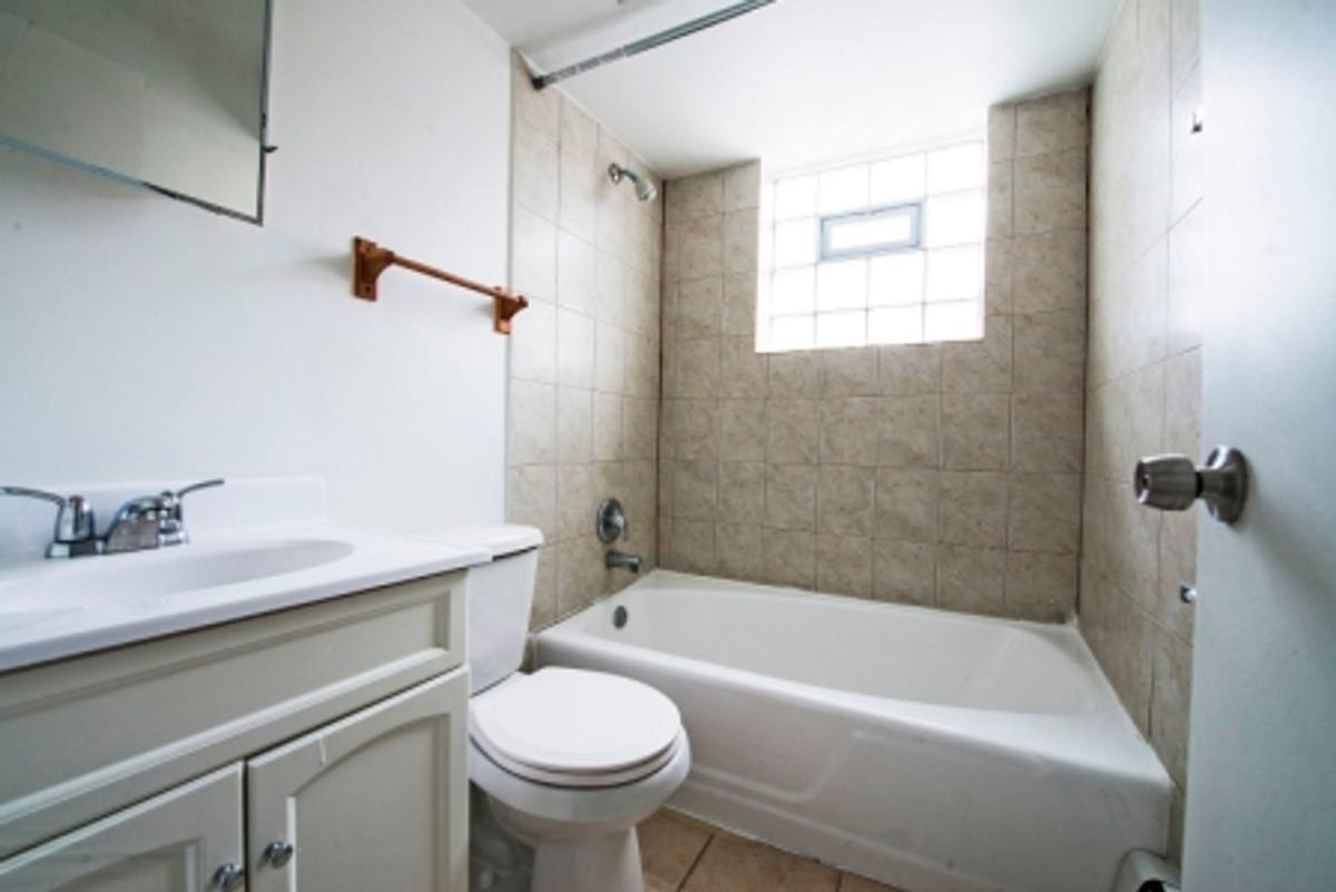 Apartment for rent at 14031 S School St, Riverdale, IL 60827