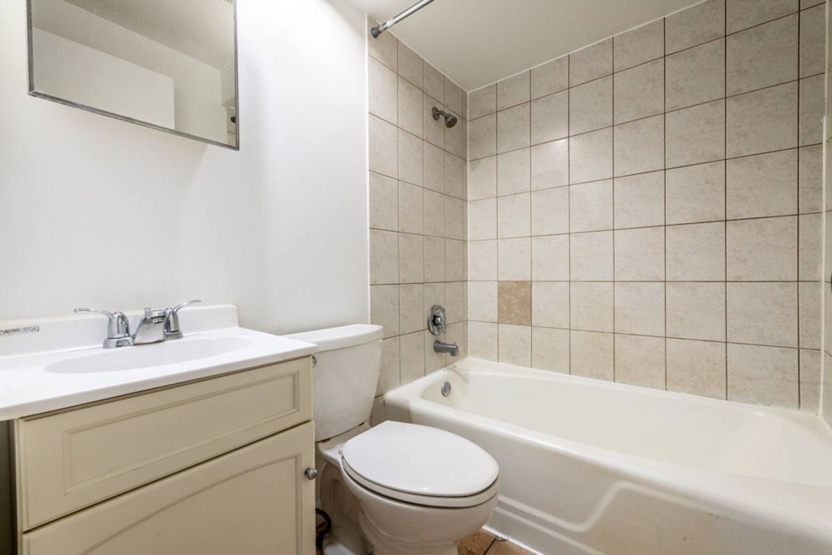 Apartment for rent at 14031 S School St, Riverdale, IL 60827