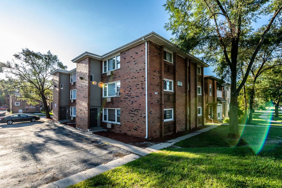 Apartment for rent at 14031 S School St, Riverdale, IL 60827