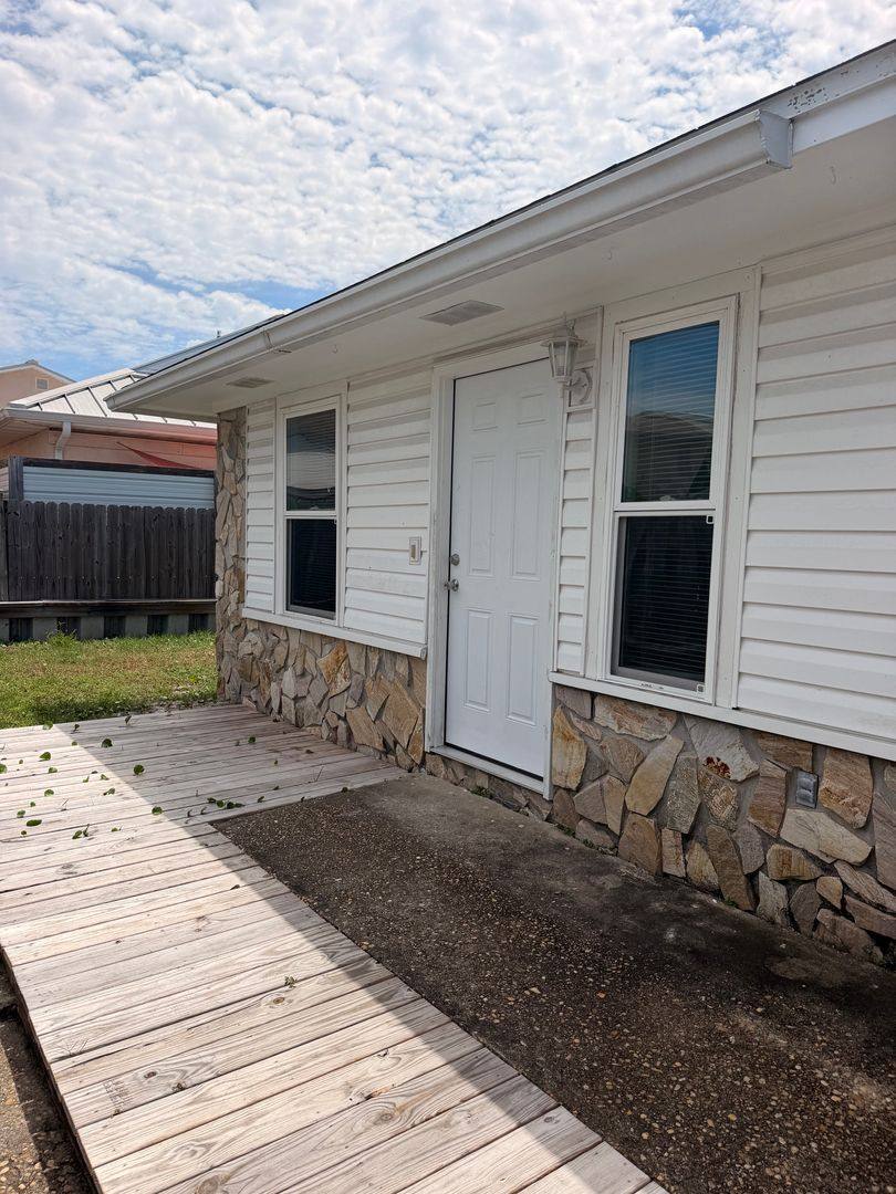 Apartment for rent at 6218 Hilltop Ave, Panama City, FL 32408