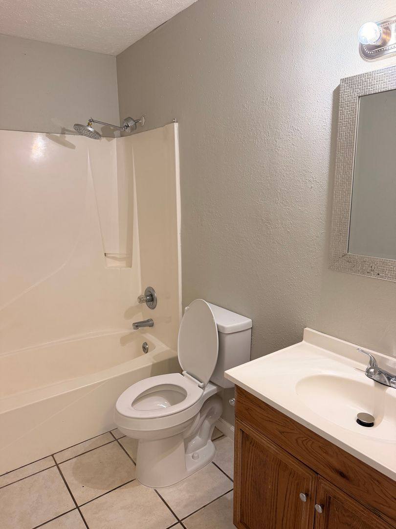 Apartment for rent at 6218 Hilltop Ave, Panama City, FL 32408