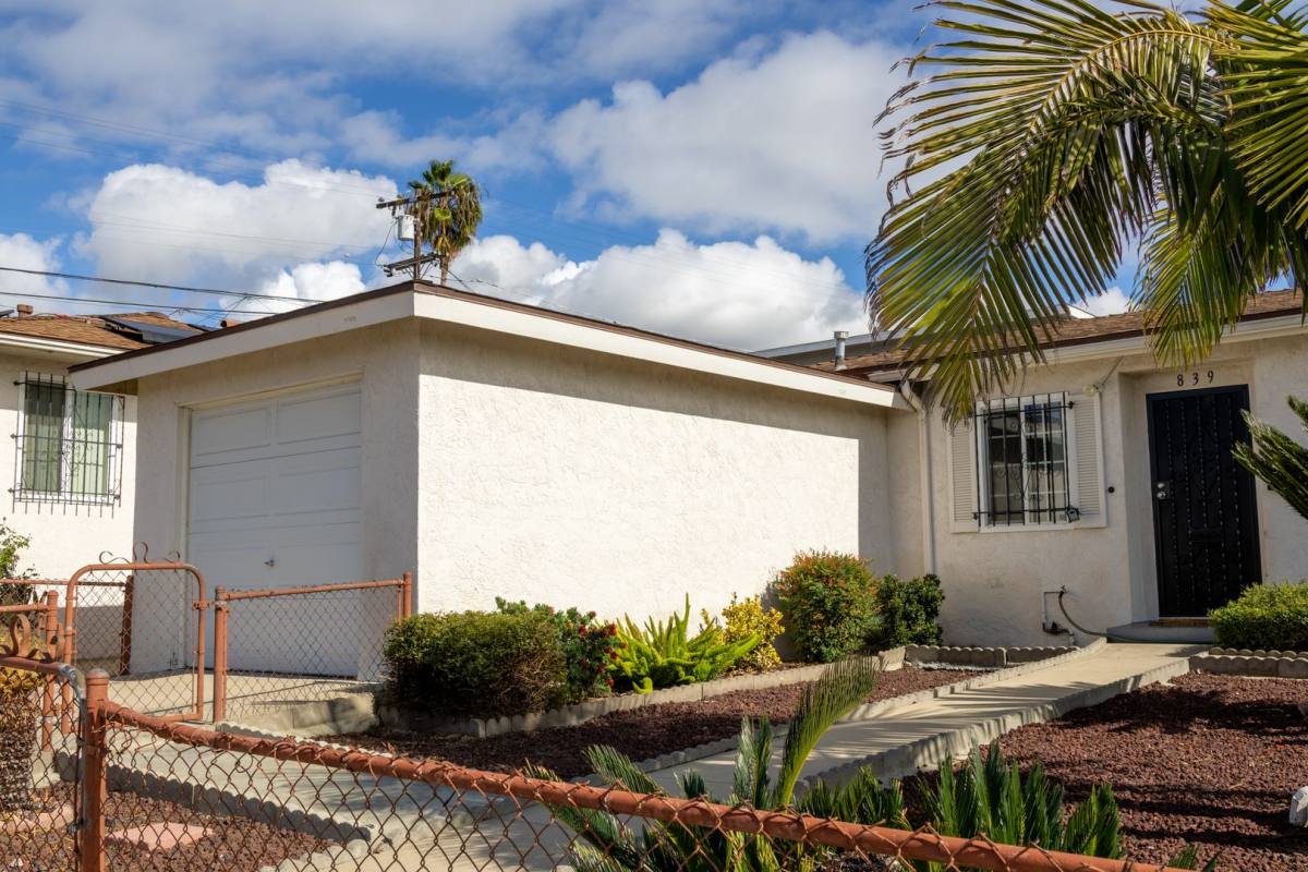 House for rent at 839 S 37th St, San Diego, CA 92113