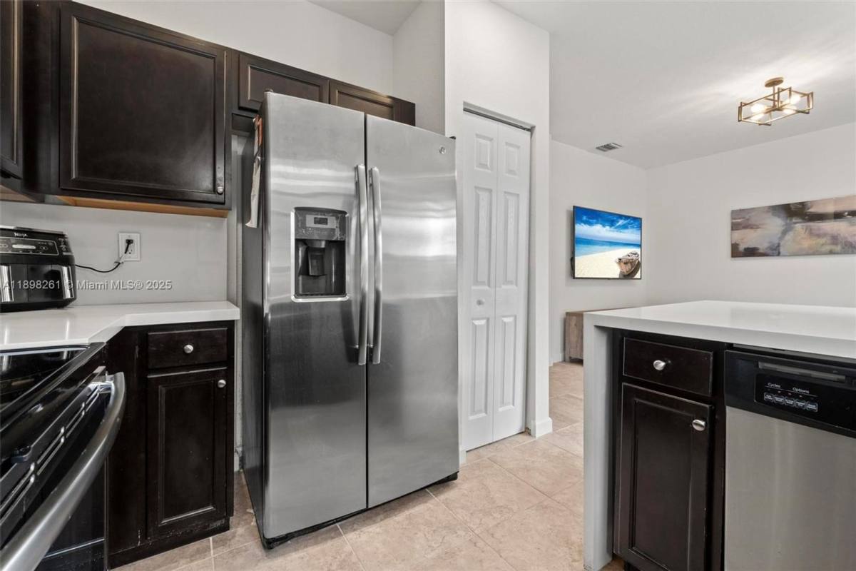 Townhouse for rent at 9000 NW 183rd St, Hialeah, FL 33018