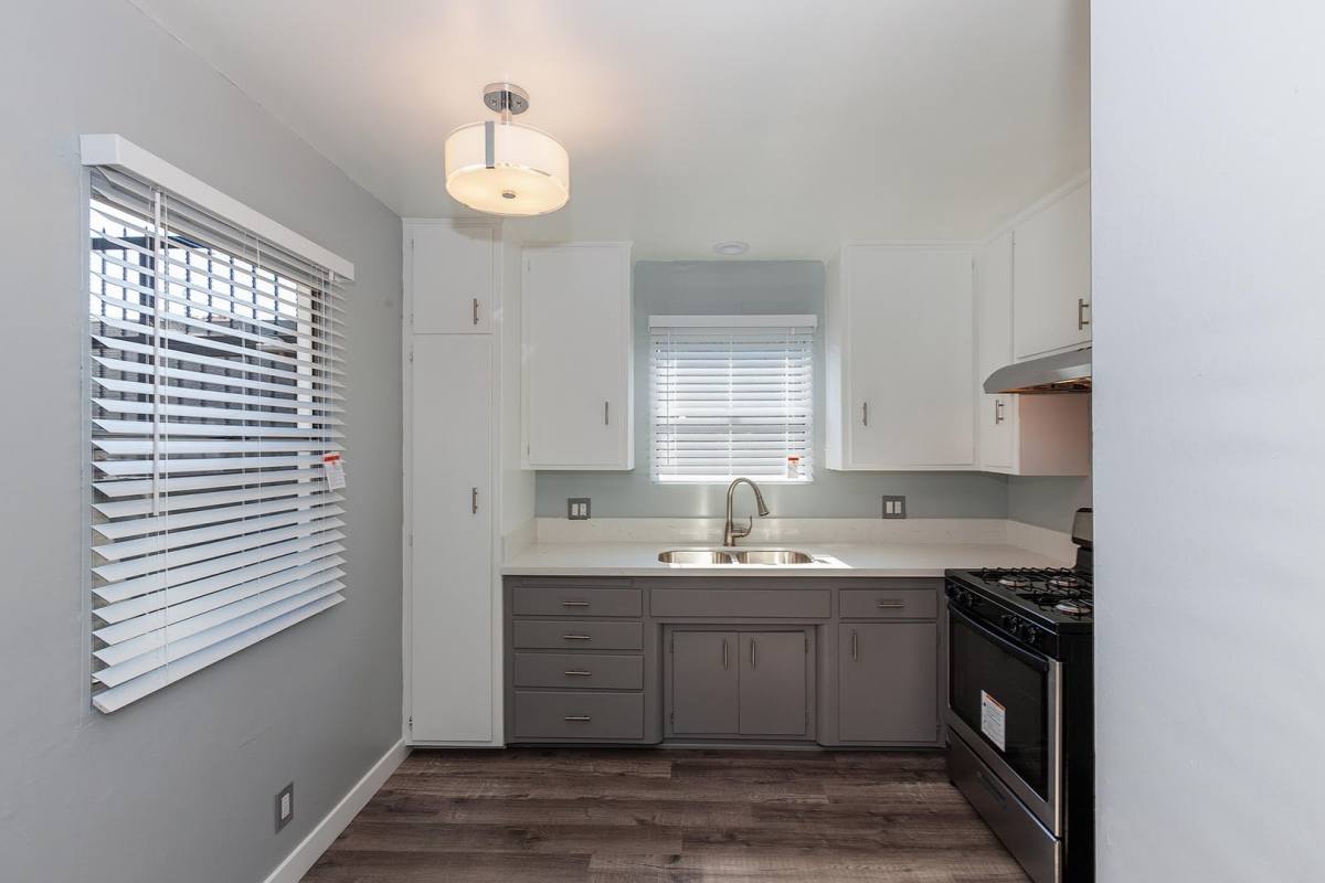 Apartment for rent at 1863 Pine Ave #7, Long Beach, CA 90806