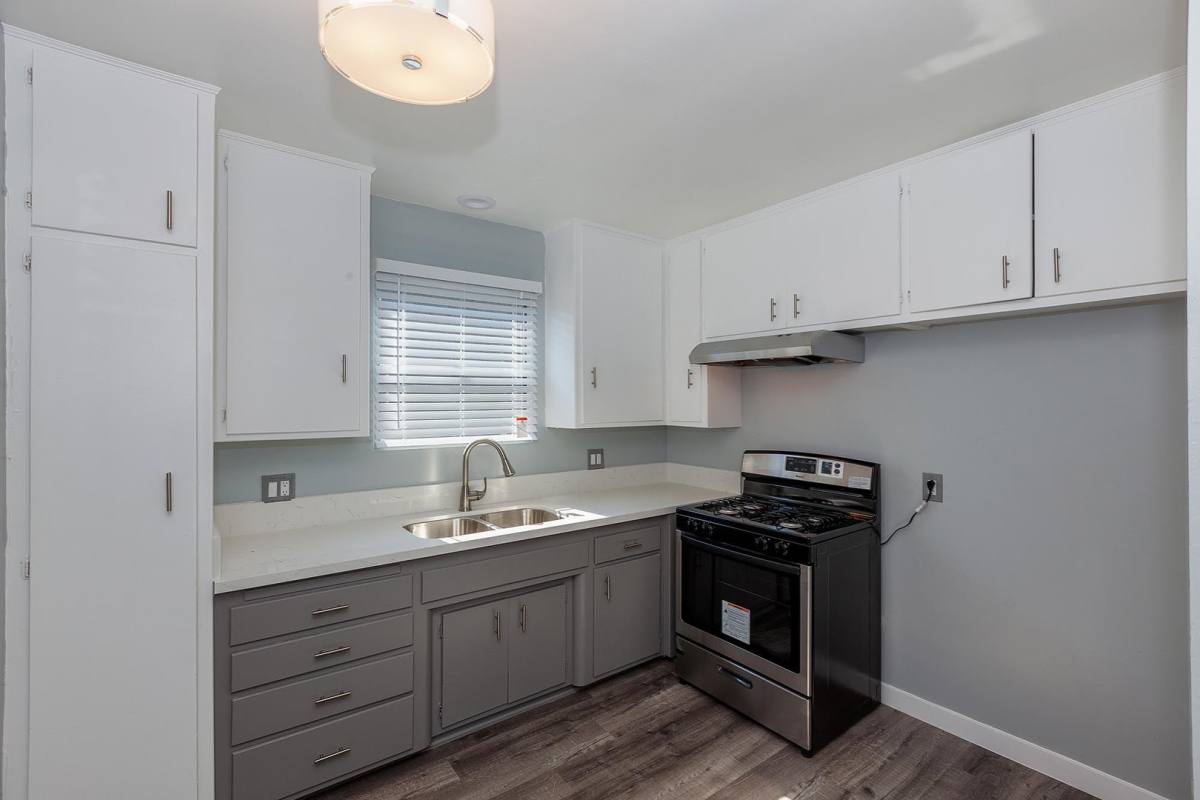 Apartment for rent at 1863 Pine Ave #7, Long Beach, CA 90806