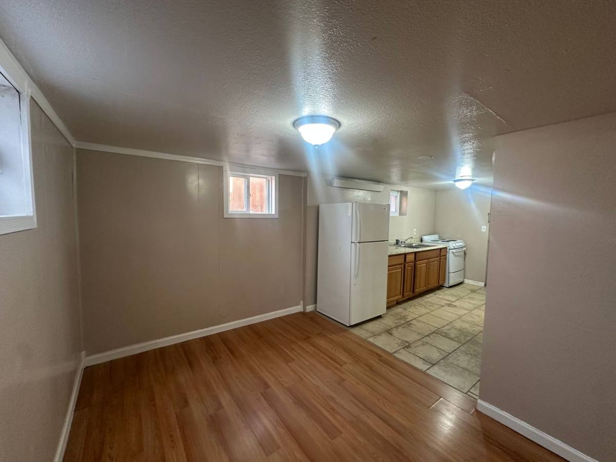 Apartment for rent at 419 1 2 W, Scottsbluff, NE 69361