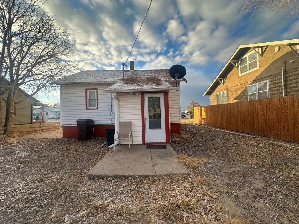 Apartment for rent at 419 1 2 W, Scottsbluff, NE 69361