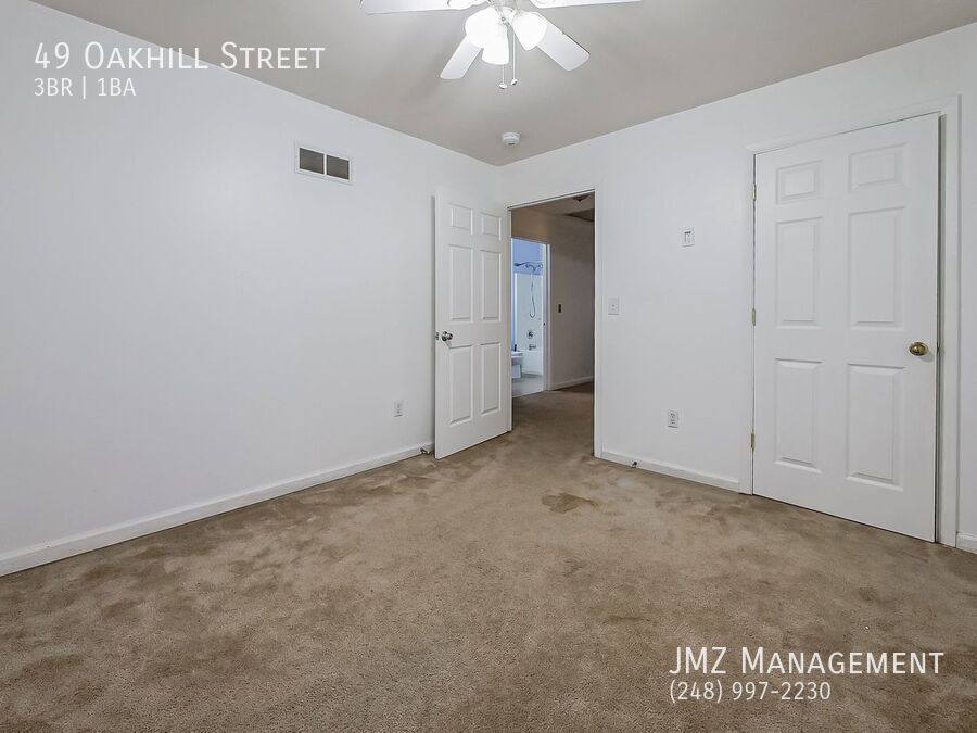 House for rent at 49 Oakhill St, Pontiac, MI 48342