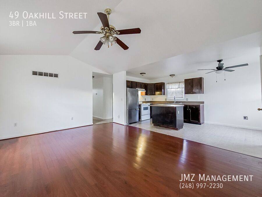 House for rent at 49 Oakhill St, Pontiac, MI 48342