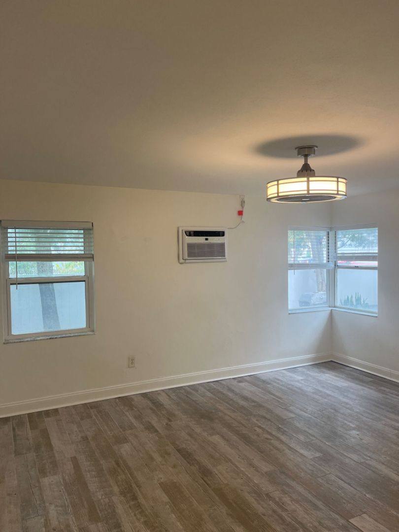 Apartment for rent at 920-928 N 2nd St, Jacksonville Beach, FL 32250
