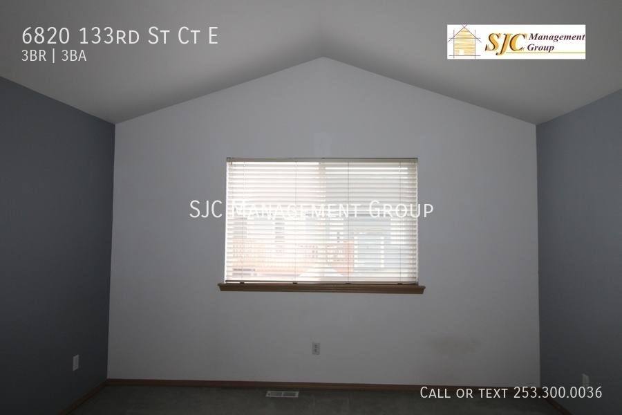 House for rent at 6820 133rd St Court E, Puyallup, WA 98373