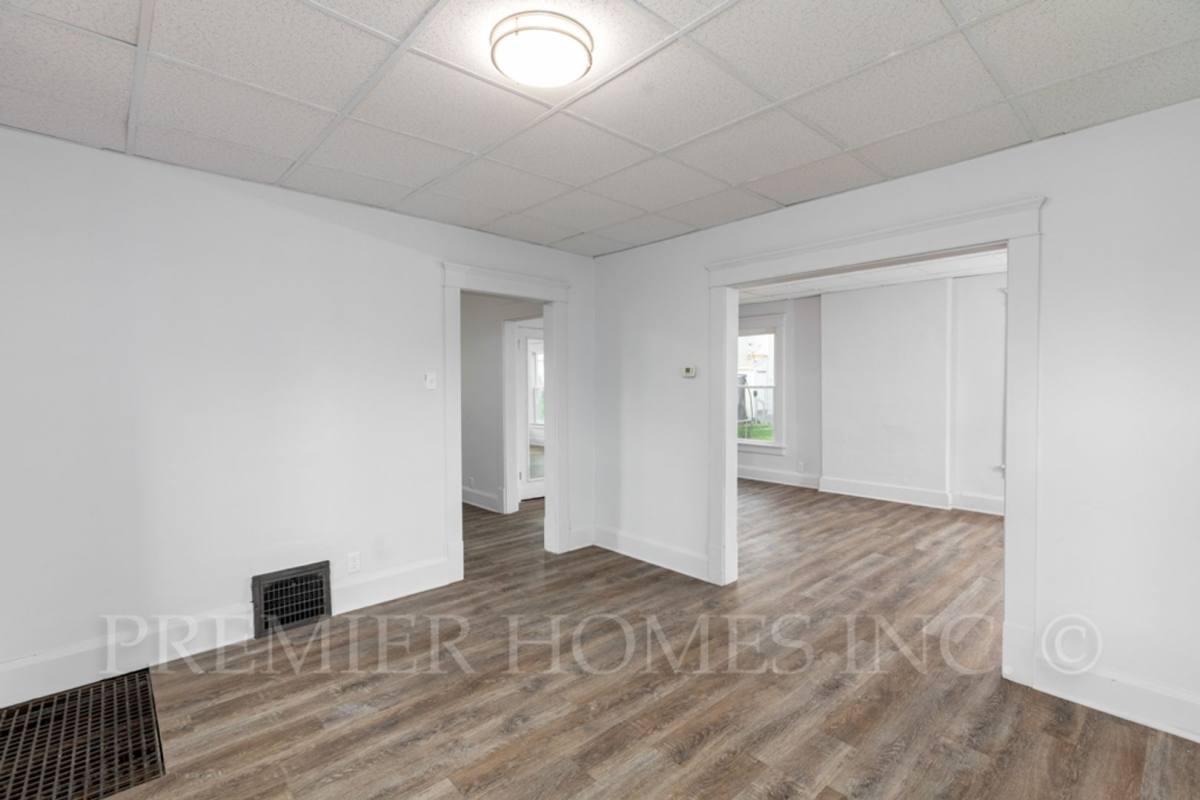 House for rent at 2613 4th St NW, Canton, OH 44708