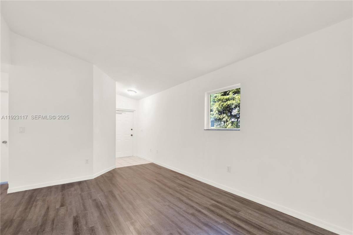 Condo for rent at 3385 NE 10th St #201, Homestead, FL 33033