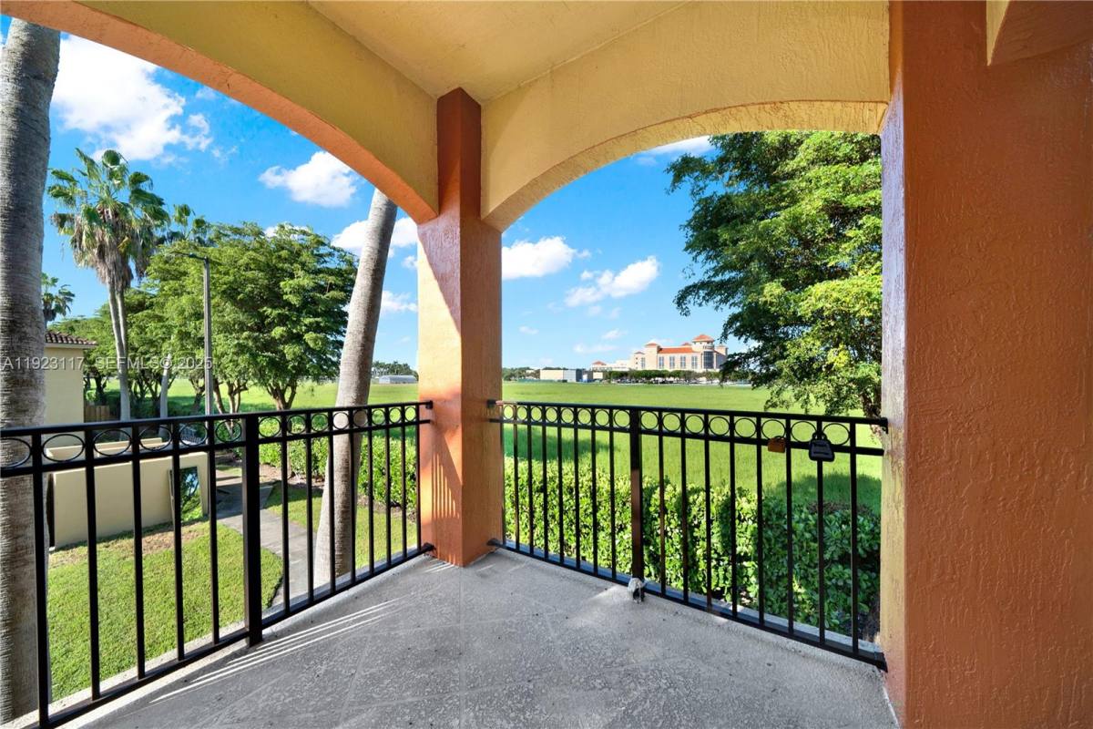 Condo for rent at 3385 NE 10th St #201, Homestead, FL 33033