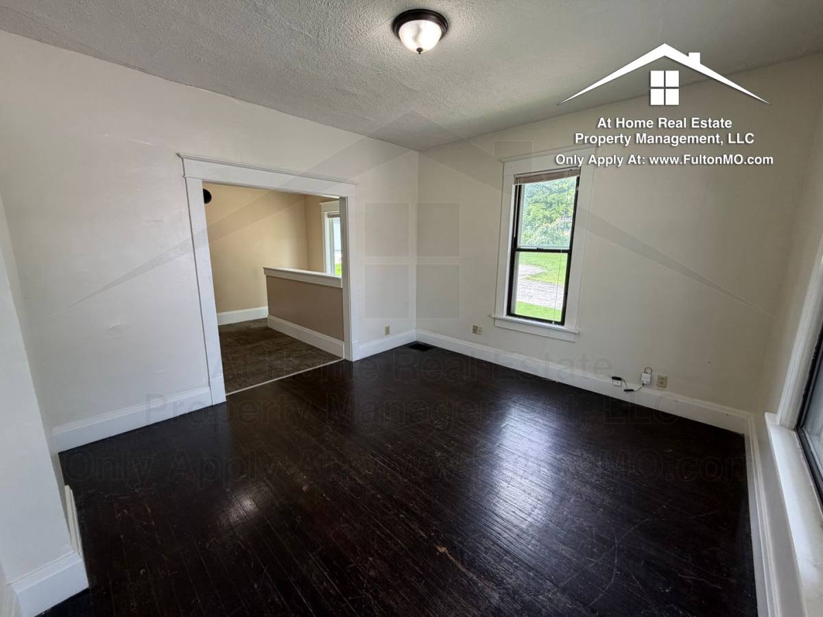 House for rent at 217 W 6th St, Fulton, MO 65251