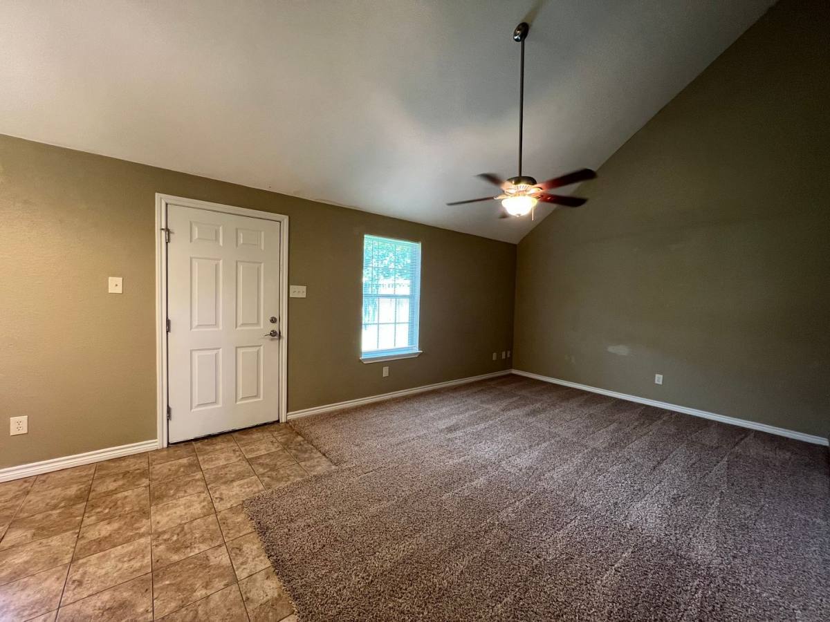 House for rent at 1470 N Belknap St, Stephenville, TX 76401