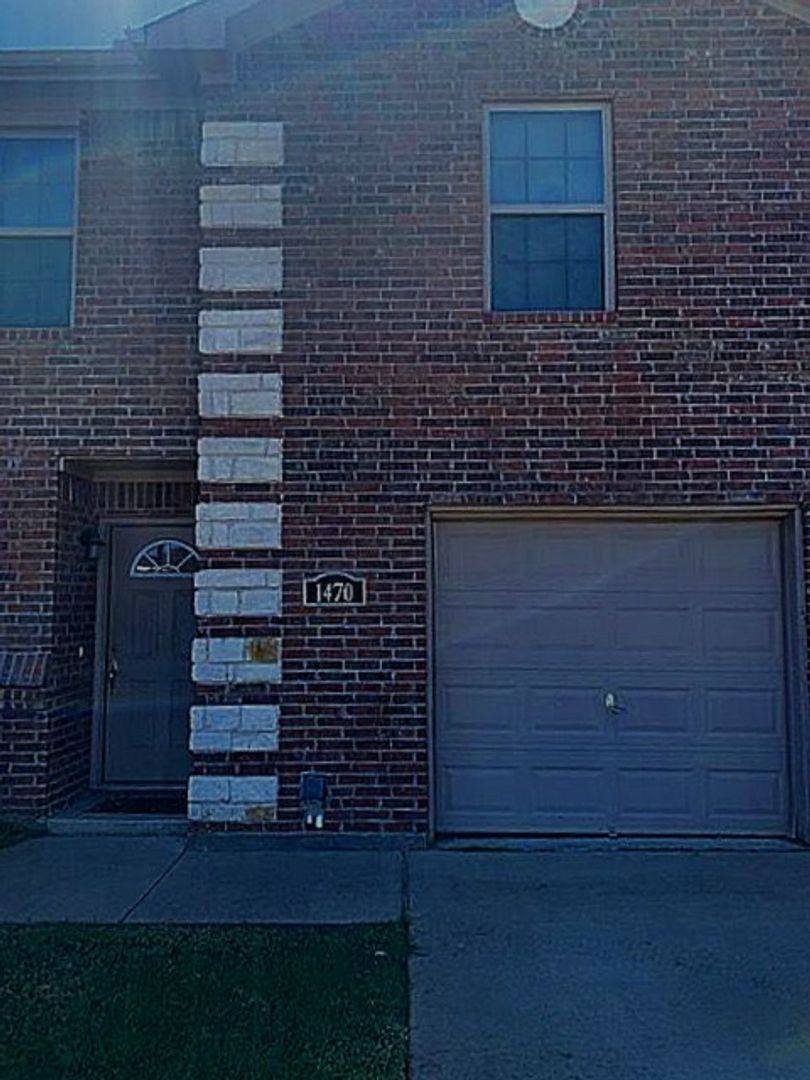 House for rent at 1470 N Belknap St, Stephenville, TX 76401