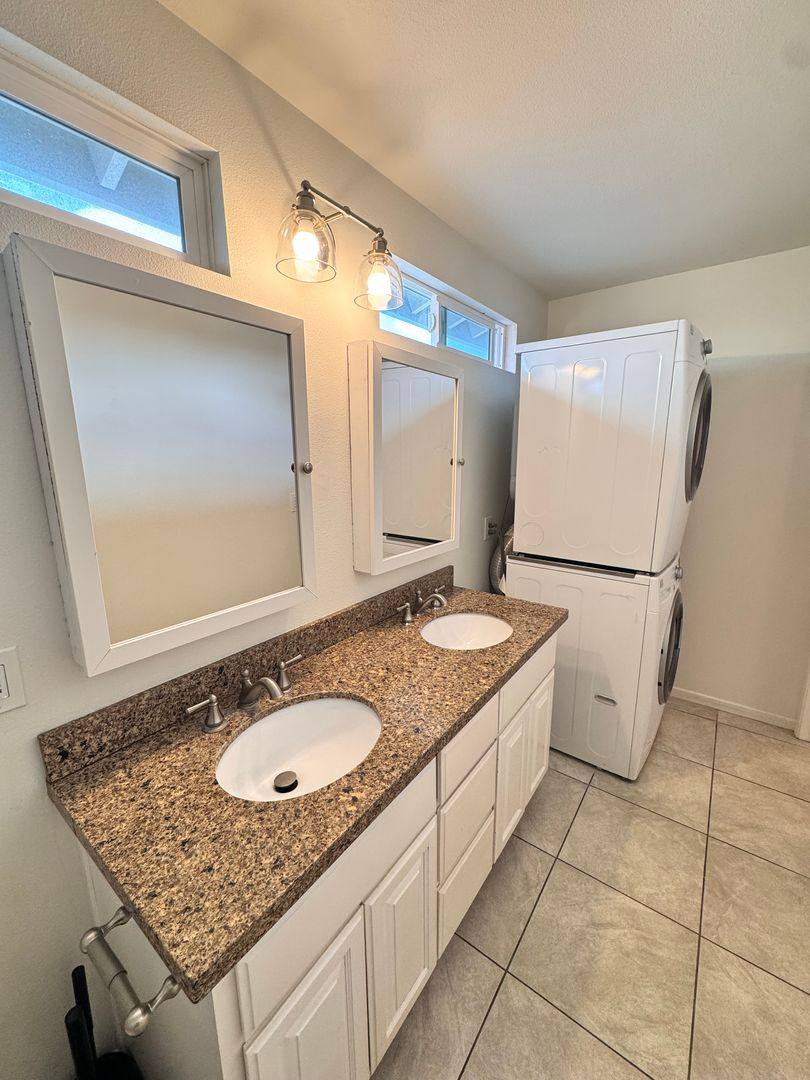 House for rent at 3190 Claremore, Long Beach, CA 90808
