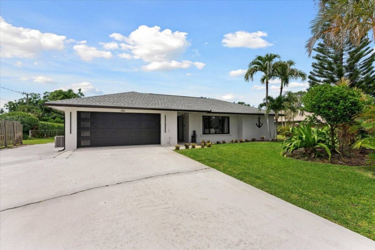 House for rent at 3313 Sherwood Blvd, Delray Beach, FL 33445