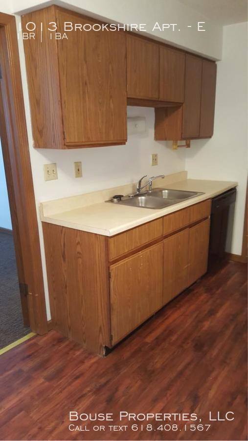 Apartment for rent at 1013 Brookshire E, Belleville, IL 62221