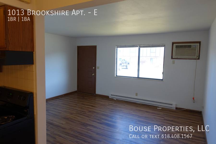 Apartment for rent at 1013 Brookshire E, Belleville, IL 62221