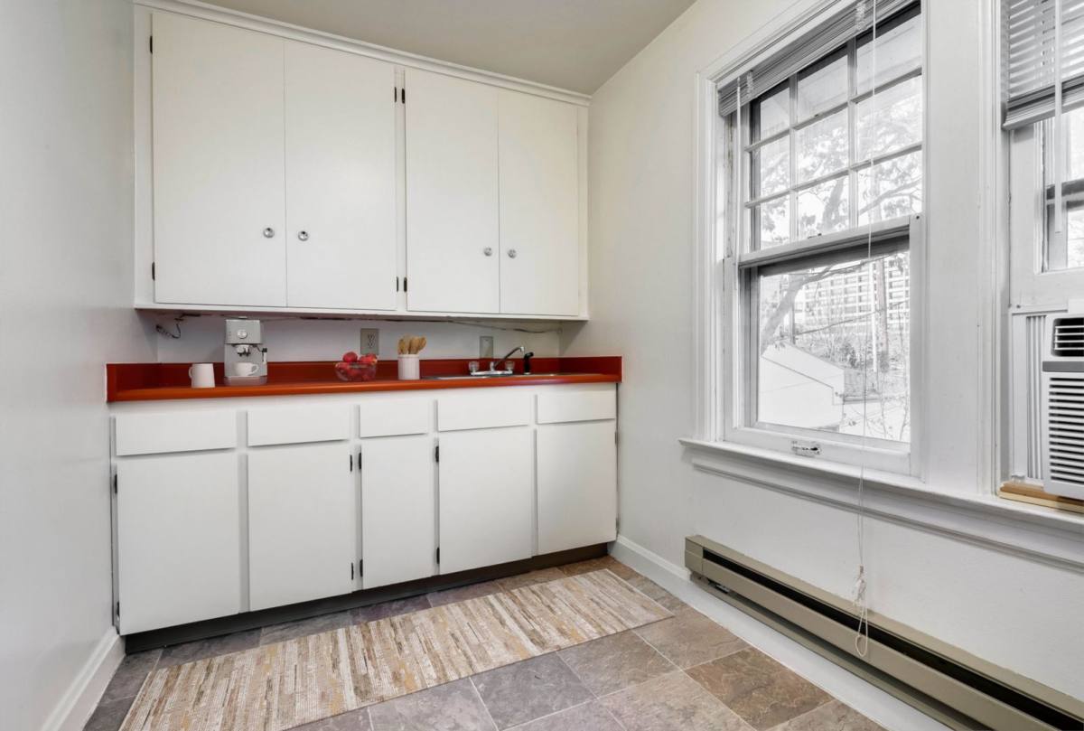 Apartment for rent at 304 W Bannock St, Boise, ID 83702