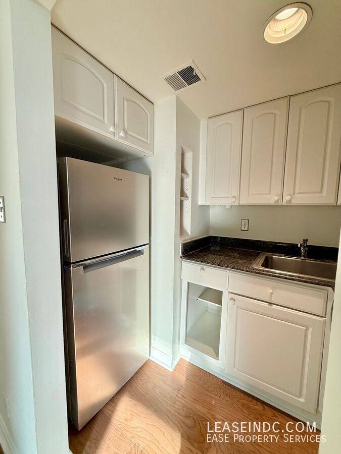 Apartment for rent at 1133 13th St NW #605, Washington, DC 20005