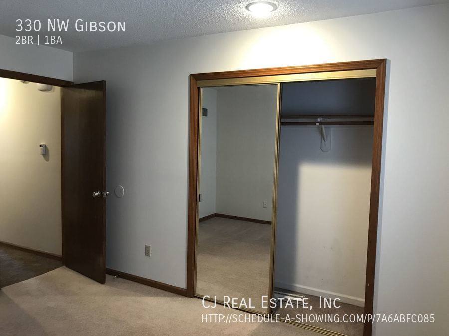 House for rent at 330 NW Gibson, Lees Summit, MO 64081