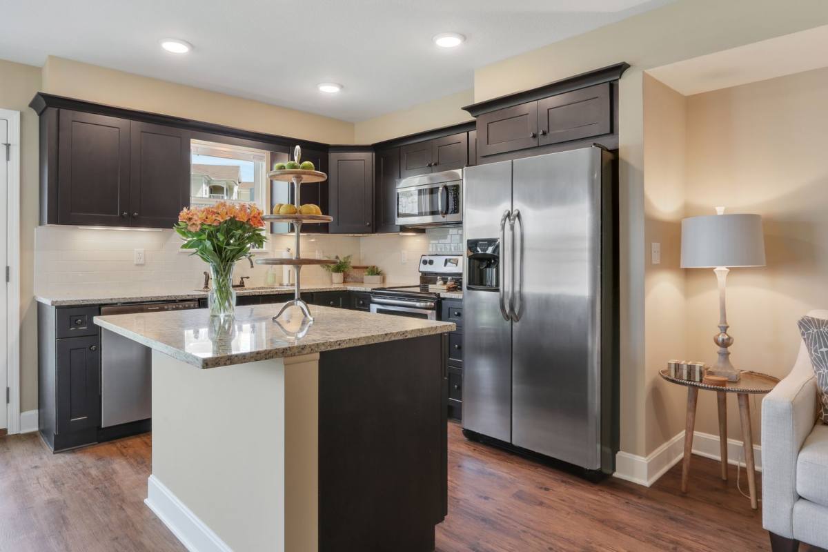 Townhouse for rent at 3-9 NE 93rd St, Kansas City, MO 64155
