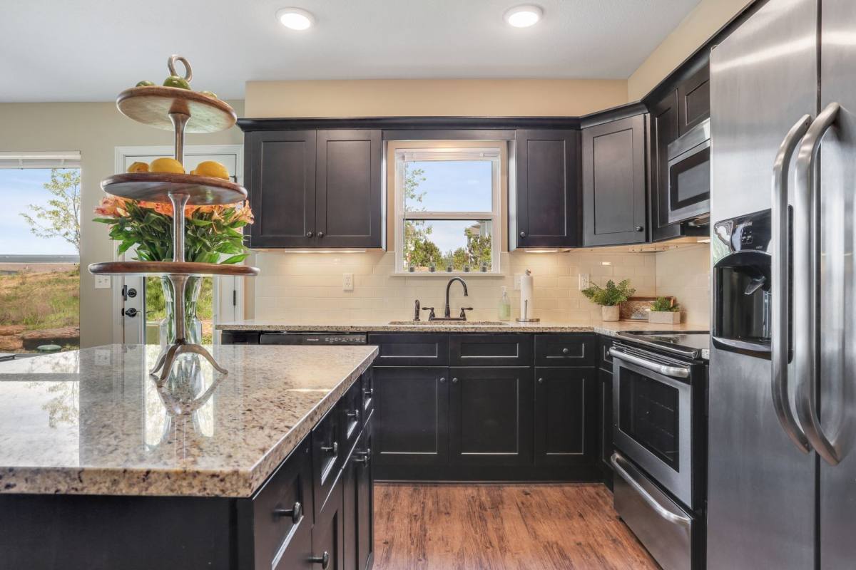 Townhouse for rent at 3-9 NE 93rd St, Kansas City, MO 64155